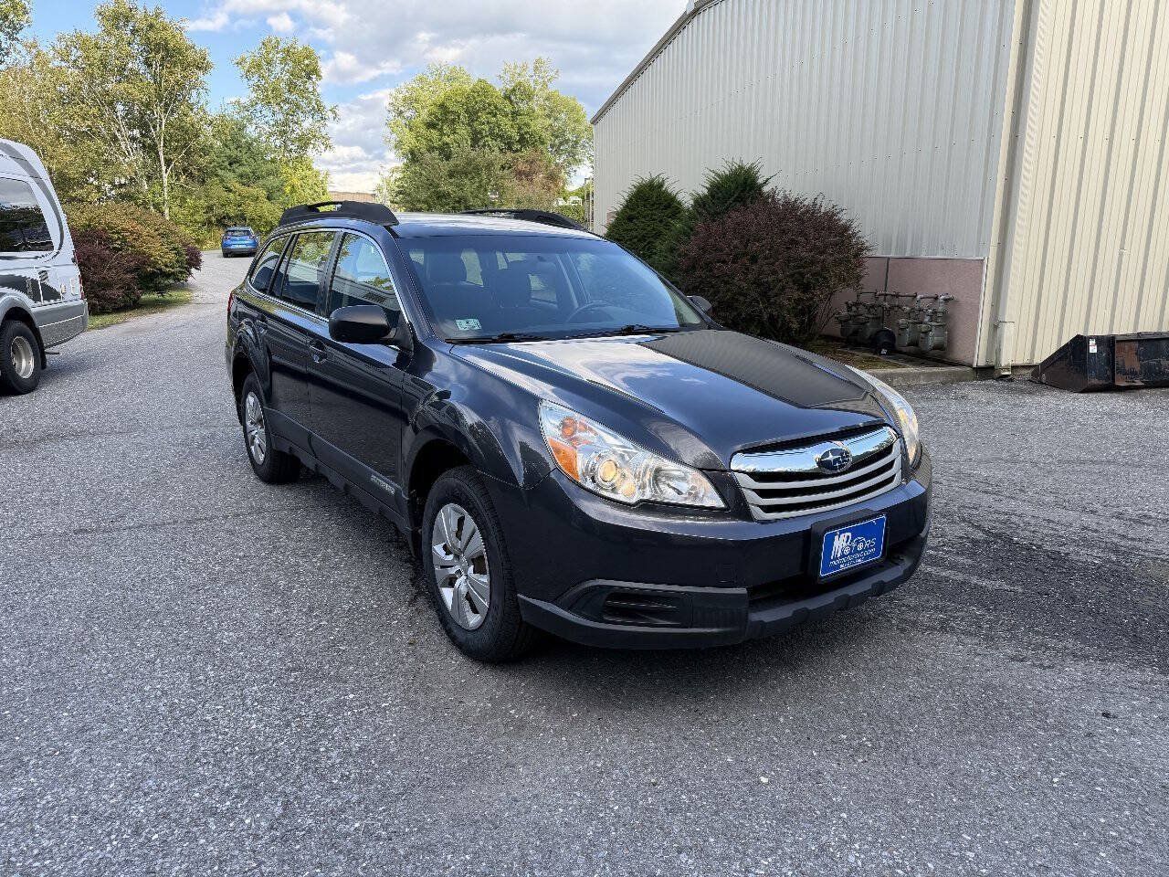 Used 2011 Subaru Outback 2.5i AWD/4WD image 5