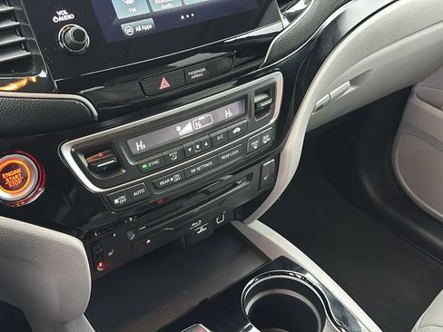 Used 2021 Honda Pilot Touring image 20