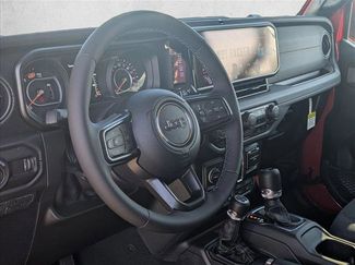 New 2026 Jeep Wrangler Unlimited Rubicon video 3