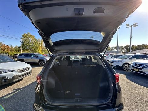 Used 2022 Kia Sportage LX image 40