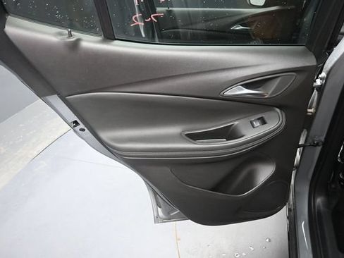 Used 2025 Buick Encore GX Preferred AWD/4WD image 15