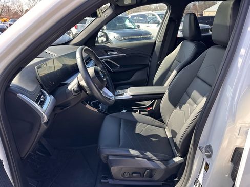 Used 2025 BMW X1 xDrive28i w/ Convenience Package image 13