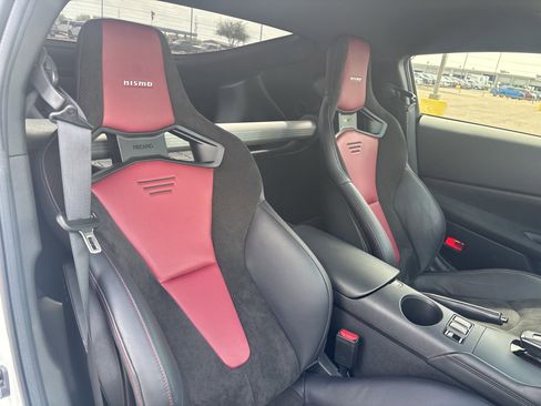 Used 2024 Nissan Z NISMO w/ Floor Mat Package image 20