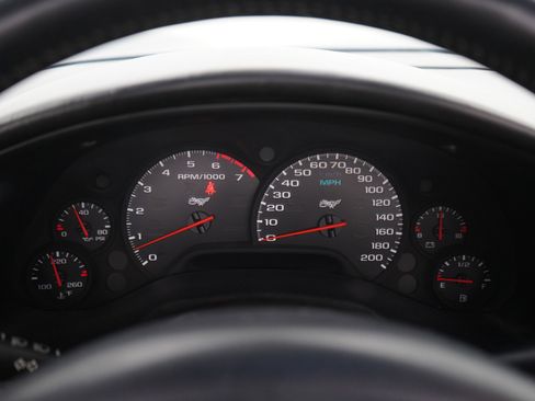 Used 2000 Chevrolet Corvette Convertible RWD image 20