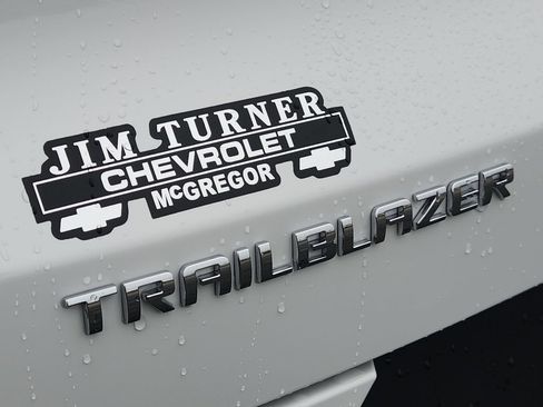 New 2026 Chevrolet TrailBlazer LT FWD image 9