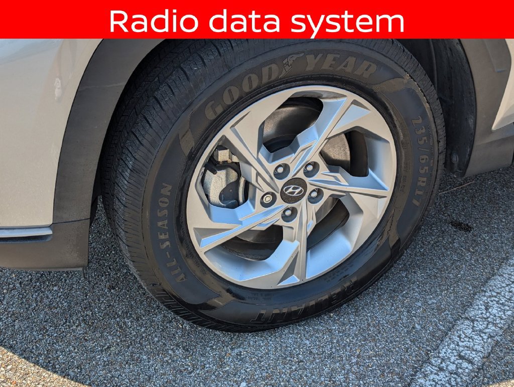 Used 2022 Hyundai Tucson SEL FWD image 11