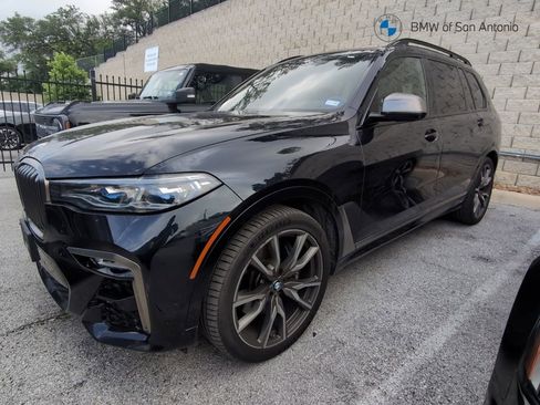 Used 2022 BMW X7 M50i w/ Dynamic Handling Package AWD/4WD image 1
