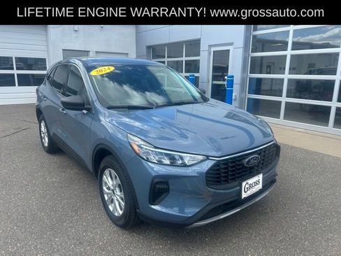 Used 2024 Ford Escape Active AWD/4WD image 2