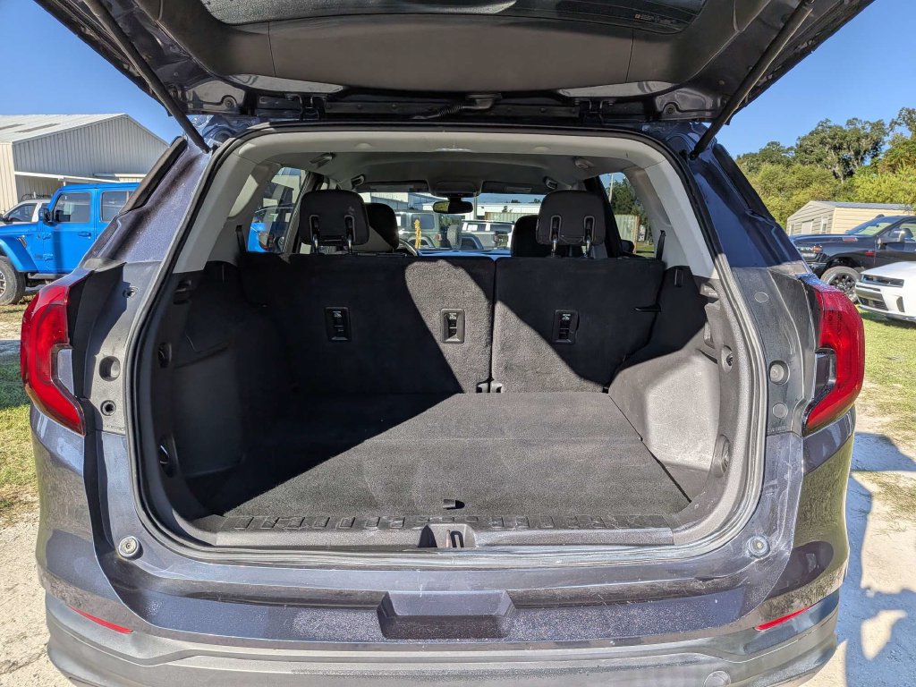 Used 2018 GMC Terrain SLE FWD image 13
