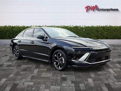 Used 2025 Hyundai Sonata SEL FWD image 9