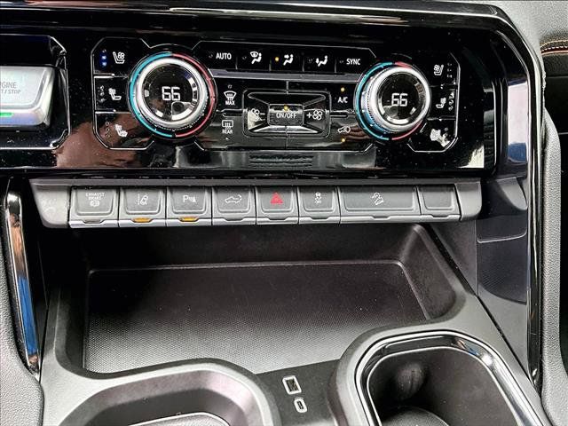 Used 2025 GMC Sierra 2500 AT4 w/ AT4 Premium Plus Package AWD/4WD image 24