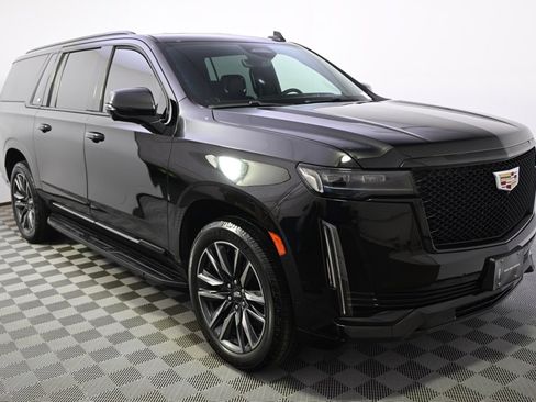 Used 2021 Cadillac Escalade ESV Sport image 8