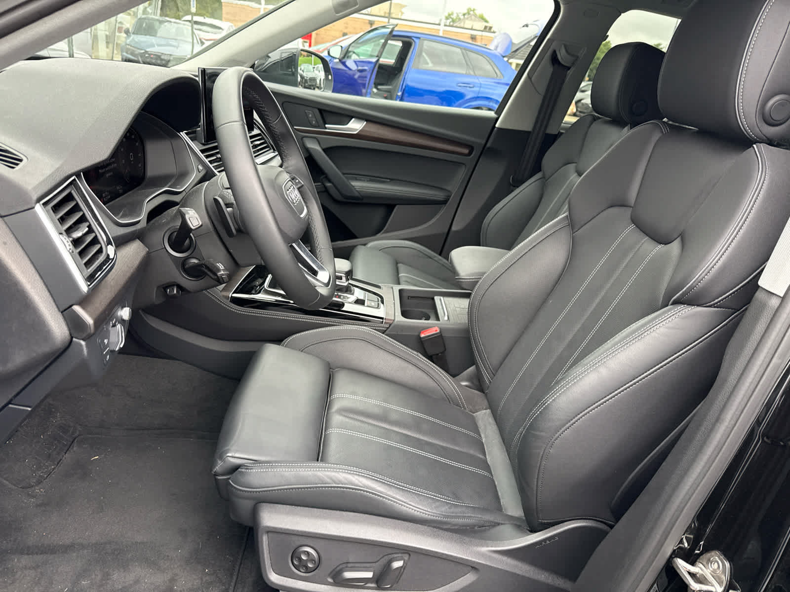 Used 2023 Audi Q5 2.0T Prestige AWD/4WD image 6