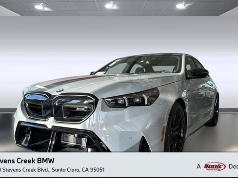 New 2026 BMW M5 w/ Executive Package image 1