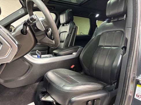Used 2020 Land Rover Range Rover Sport HST image 24