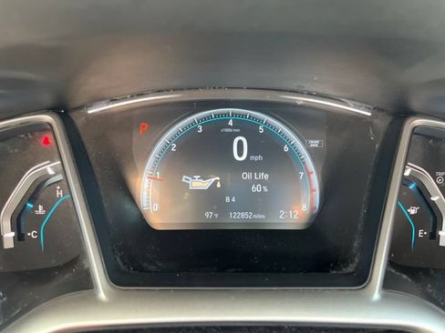 Used 2018 Honda Civic EX image 7