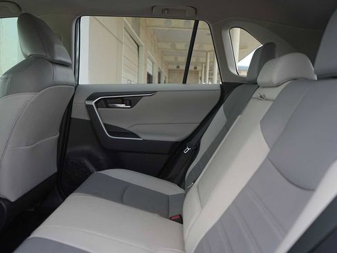 Used 2022 Toyota RAV4 XLE Premium AWD/4WD image 14