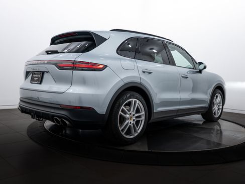 Certified 2022 Porsche Cayenne S image 7