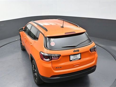 New 2026 Jeep Compass Latitude image 13