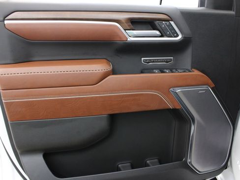 Used 2022 GMC Sierra 1500 Denali Ultimate image 16