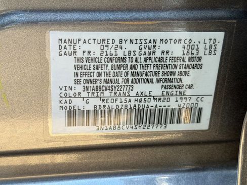 Used 2025 Nissan Sentra SV FWD image 58