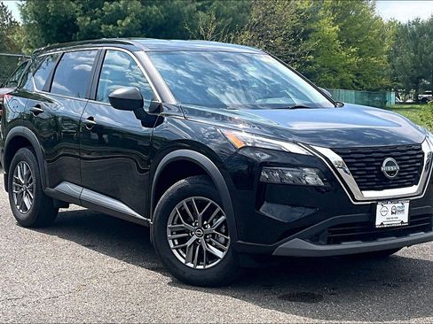 Used 2023 Nissan Rogue S AWD/4WD image 33