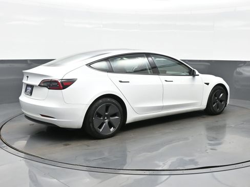 Used 2023 Tesla Model 3 Standard Range image 6