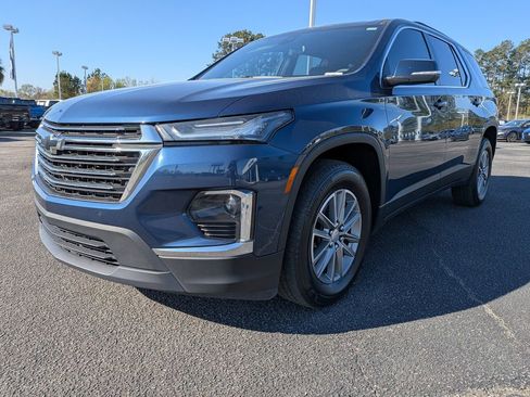Used 2023 Chevrolet Traverse LT image 10