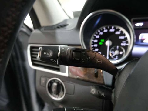 Used 2015 Mercedes-Benz GL 450 4MATIC w/ Parking Assist Package image 45