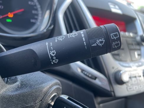 Used 2010 GMC Terrain SLT image 21