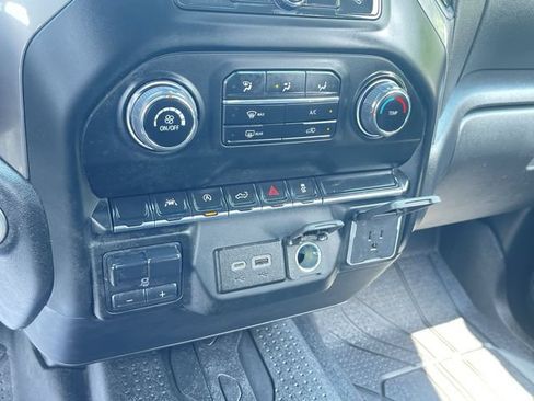 Used 2023 Chevrolet Silverado 1500 Custom AWD/4WD image 17