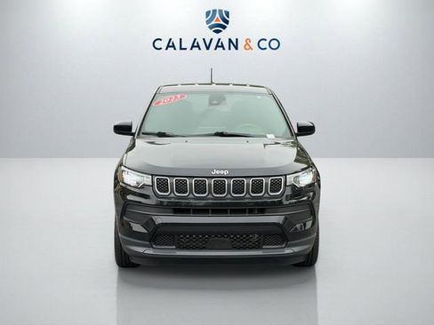Used 2023 Jeep Compass Sport AWD/4WD image 2