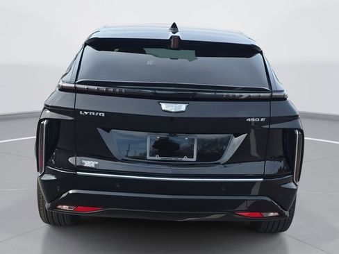 Certified 2024 Cadillac Lyriq Luxury image 4