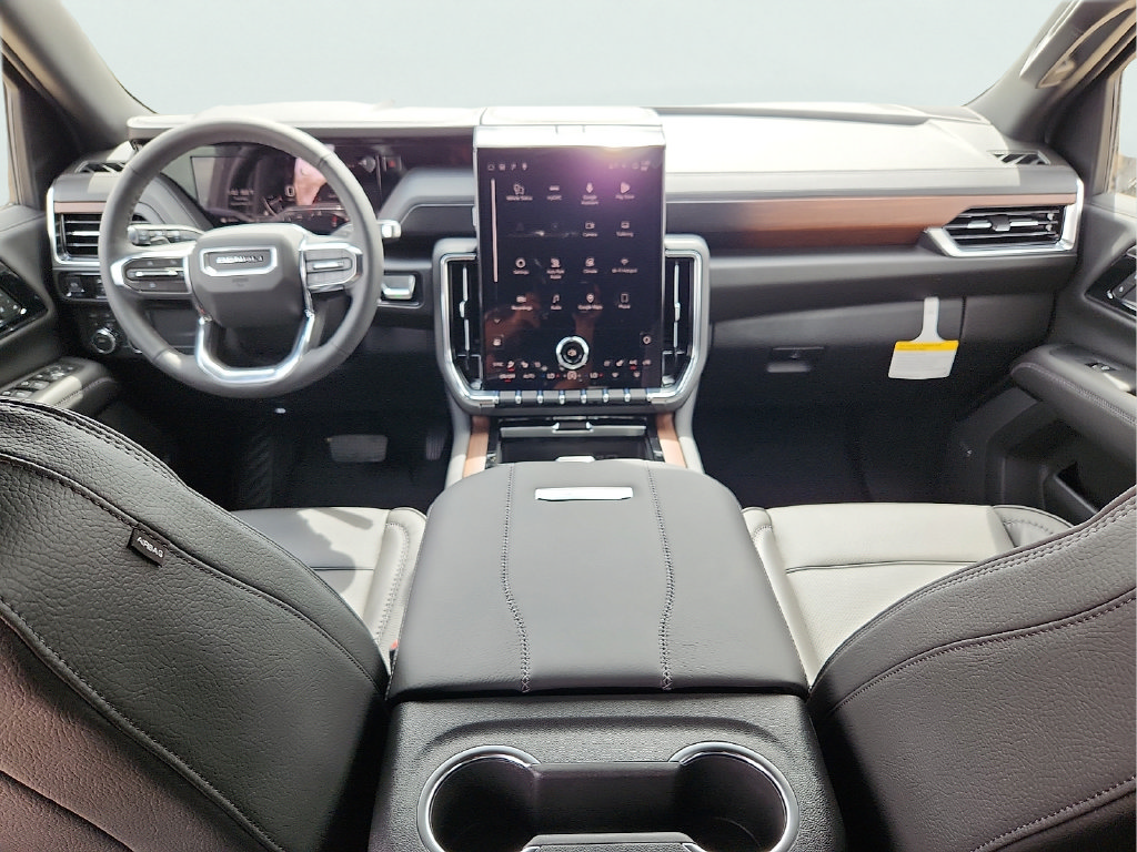 New 2026 GMC Yukon Denali AWD/4WD image 13