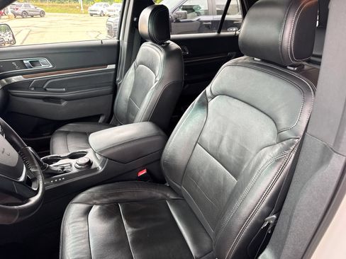 Used 2016 Ford Explorer Limited w/ Equipment Group 301A AWD/4WD image 20
