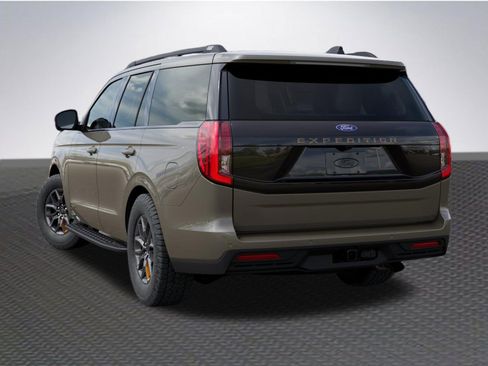 New 2027 Ford Expedition Tremor w/ Driver's Package AWD/4WD image 8
