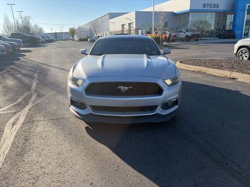 Used 2017 Ford Mustang Premium image 2