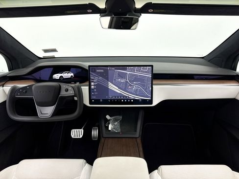 Used 2022 Tesla Model X image 20