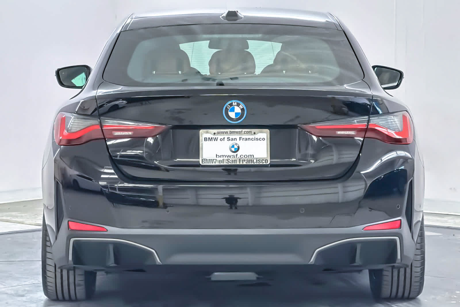Used 2023 BMW i4 eDrive40 w/ Premium Package RWD image 7