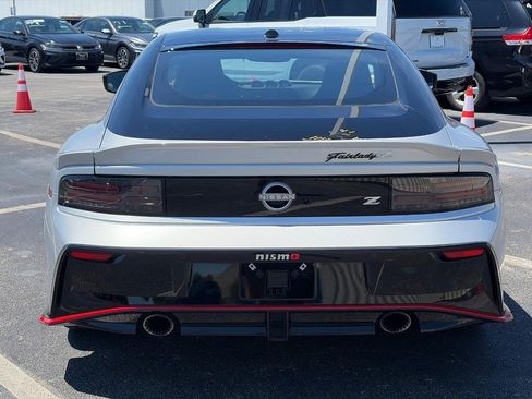 Used 2025 Nissan Z NISMO w/ Floor Mat Package RWD image 6
