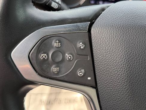 Used 2023 Chevrolet Traverse LT AWD/4WD image 31