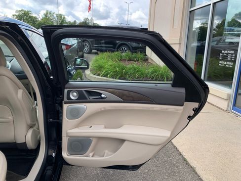 Used 2018 Lincoln MKZ Reserve w/ Luxury Package FWD image 42