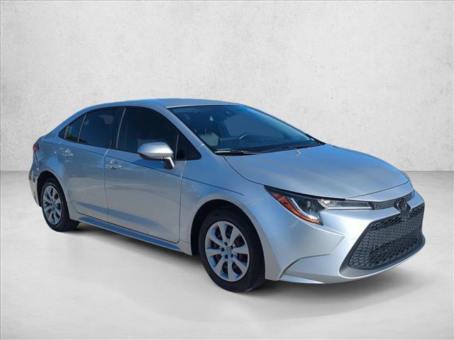 Used 2022 Toyota Corolla LE FWD image 3