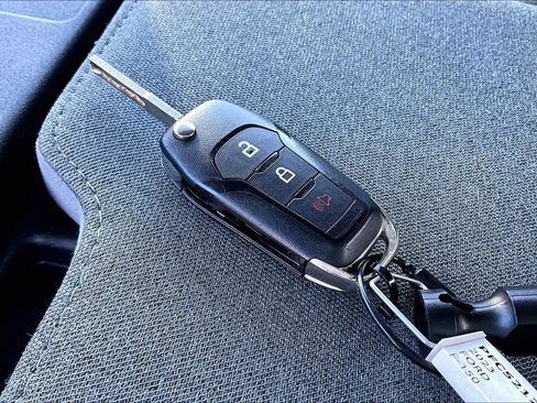 Used 2023 Ford F150 XLT image 11