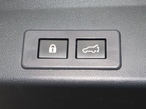 Used 2020 Subaru Ascent Premium w/ Convenience Package AWD/4WD image 19