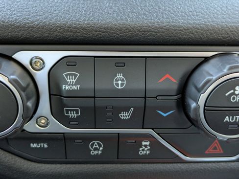 New 2026 Jeep Wrangler Unlimited Sport image 25