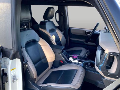 Used 2023 Ford Bronco Wildtrak AWD/4WD image 9
