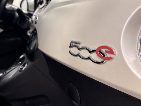 Used 2018 FIAT 500 e image 25