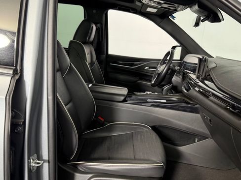 Used 2023 Cadillac Escalade Sport AWD/4WD image 25
