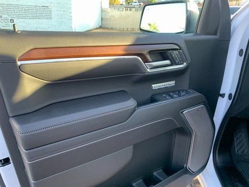 New 2024 GMC Sierra 1500 Denali w/ Denali Reserve Package image 15